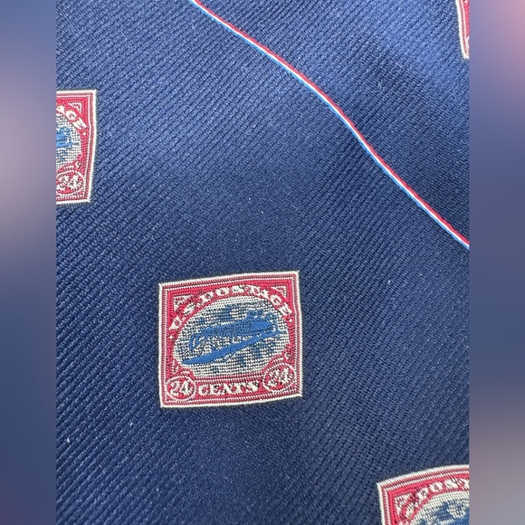 Vtg Smithsonian Institute 1918 Inverted Jenny Airmail Stamp Neck Tie - Picture 3 of 6
